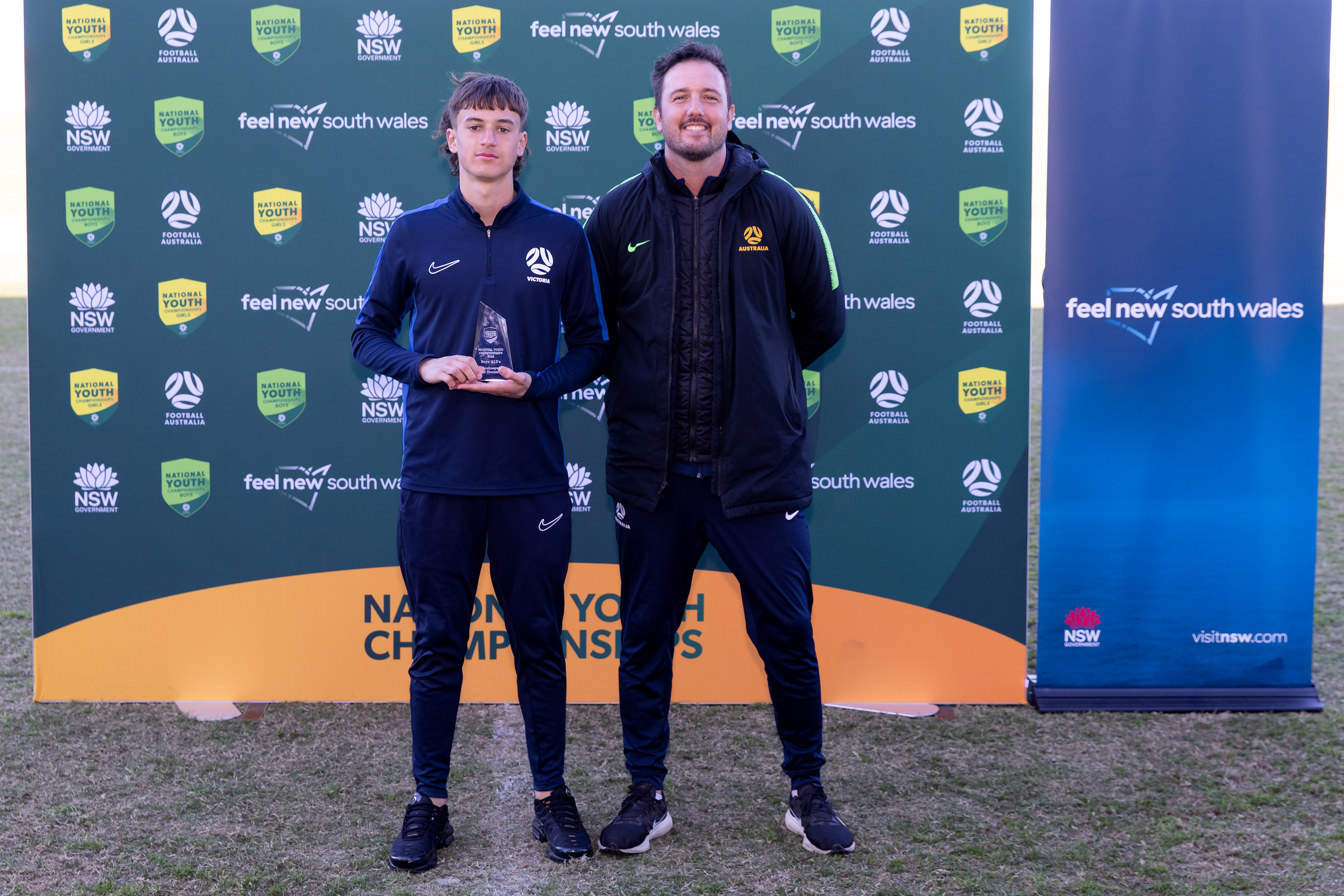 Subway Joeys’ Goalkeeper coach, Dave Plowright presented the award for Under 15 Goalkeeper of the Tournament to Sevdim Banusevski from Victoria Blue.