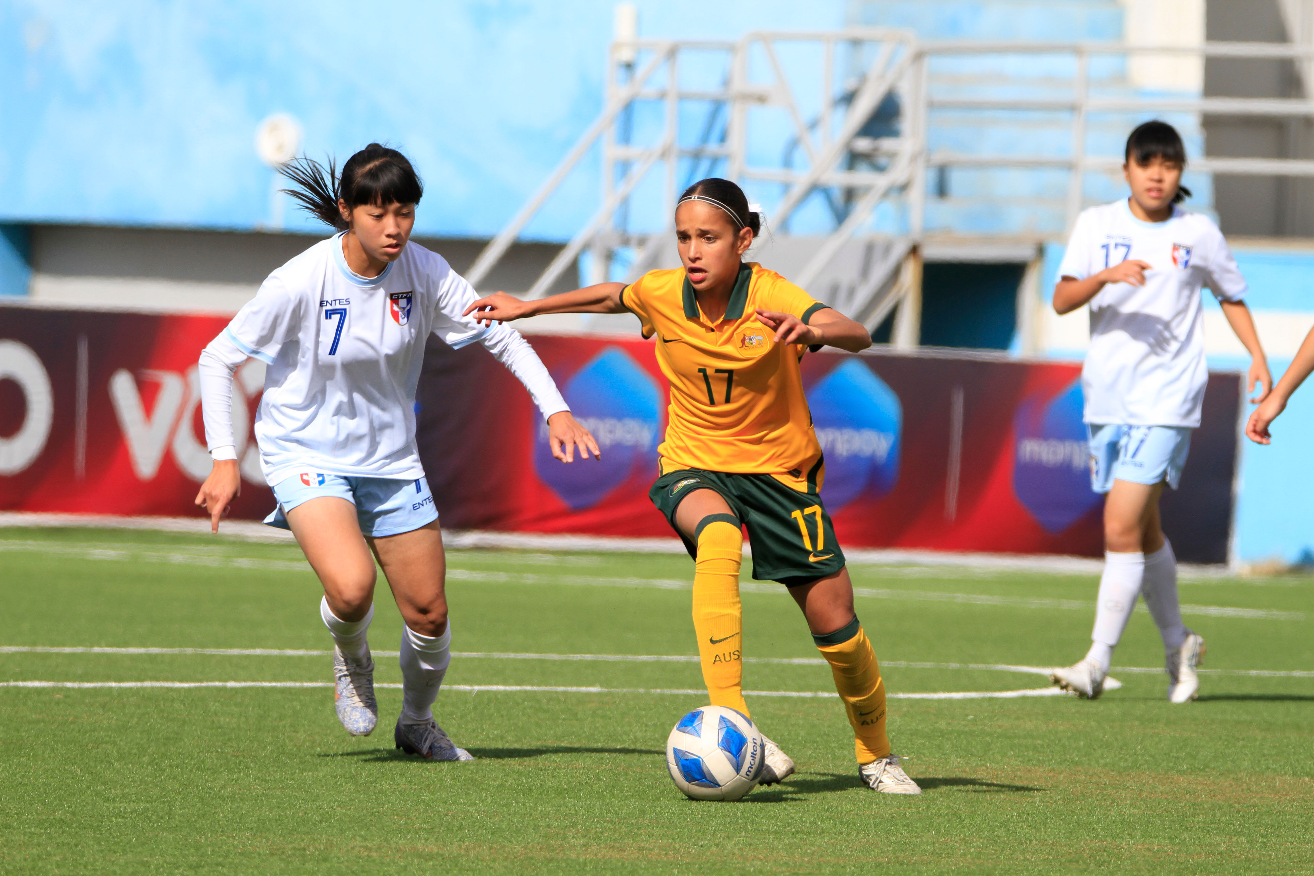 Talia Younes 在 Company Junior Matildas 对阵中华台北队的比赛中。
