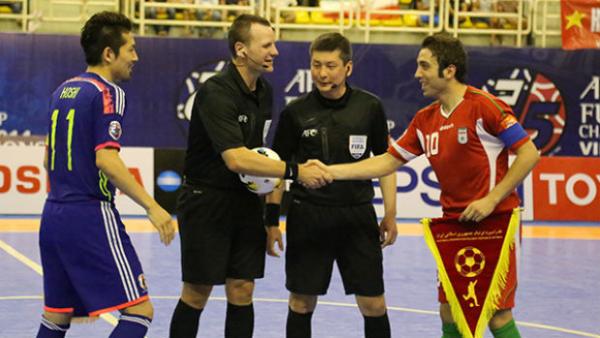 Aussie futsal referee Chris Colley (centre) has been appointed to officiate at this year's FIFA Futsal World Cup.